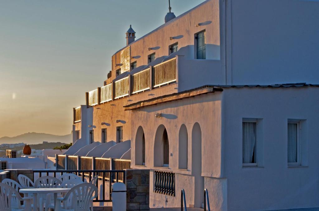 Alex Hotel Tourlos Exterior photo